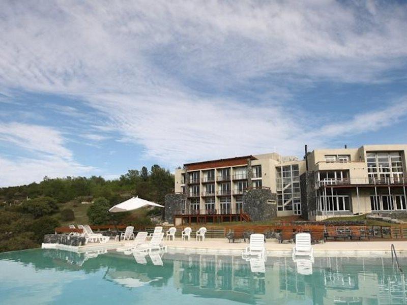 Tres Pircas Hotel & Spa Huerta Grande Exterior foto