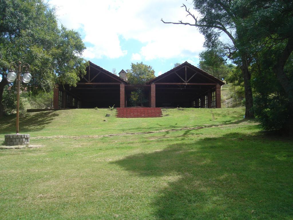 Tres Pircas Hotel & Spa Huerta Grande Exterior foto