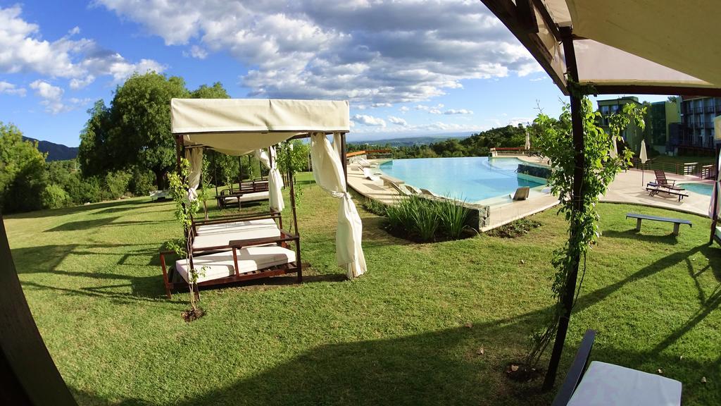 Tres Pircas Hotel & Spa Huerta Grande Exterior foto